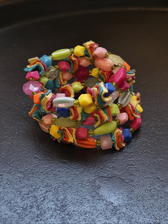 Jewelry - Vintage Boho-Chic Memory Wire Wrap Bracelet